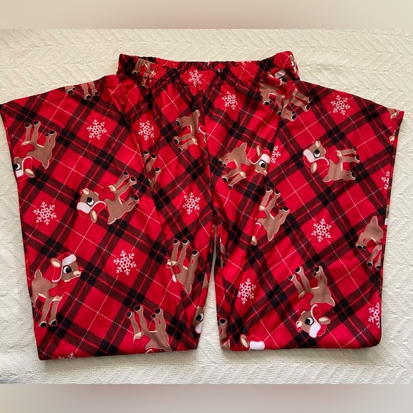Rudolph Girl's Plaid 'Oh Deer' Button Down Flannel Christmas Pajama Set - Picture 5 of 10